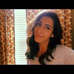 Meet your Posher, Natalie